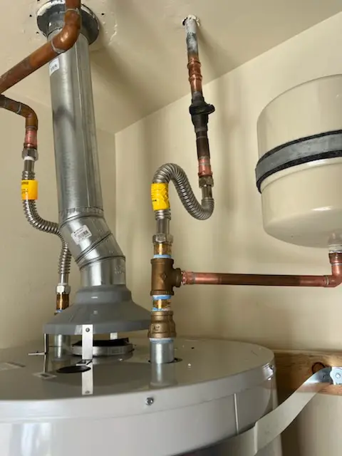 Water heater installation and plumbing repair in Conte Manor
